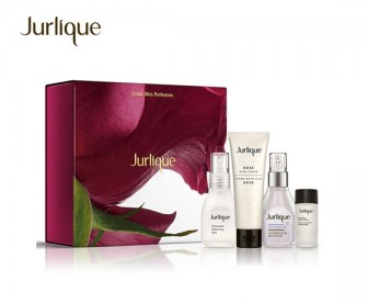 Jurlique 茱莉蔻 2017圣诞经典套装 4件套(玫瑰保湿喷雾 30ml+草本修复精华 30ml+活力精华神仙水 10ml+玫瑰护手霜 30ml) Jurlique 茱莉蔻 2017圣诞经典套装 4件套(玫瑰保湿喷雾 30ml+草本修复精华 30ml+活力精华神仙水 10ml+玫瑰护手霜 30ml)